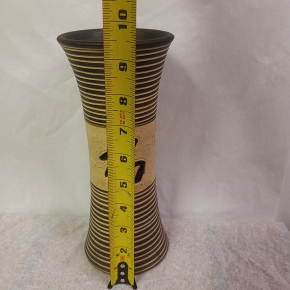 3d Handmade Vase Pottery Handpainted Beige  Signed VGT Wear Rare Collectible - Picture 5 of 7